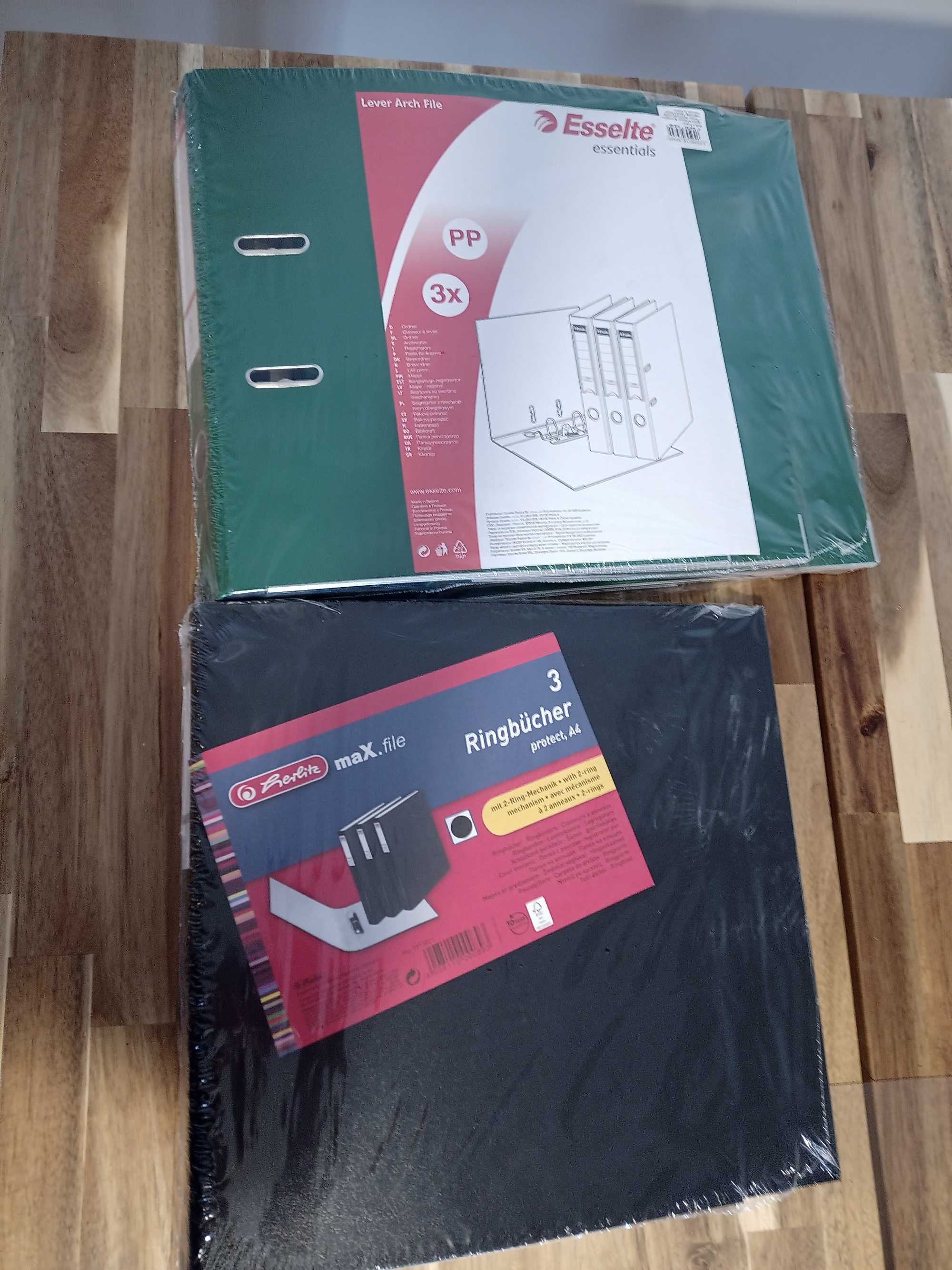 Conjunto de Dossiers A4 Novos – A4 Ring Binder Set (Sealed, New)