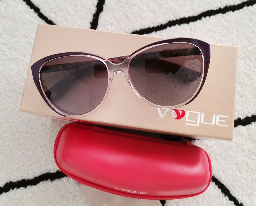 Ôculos de sol Vogue