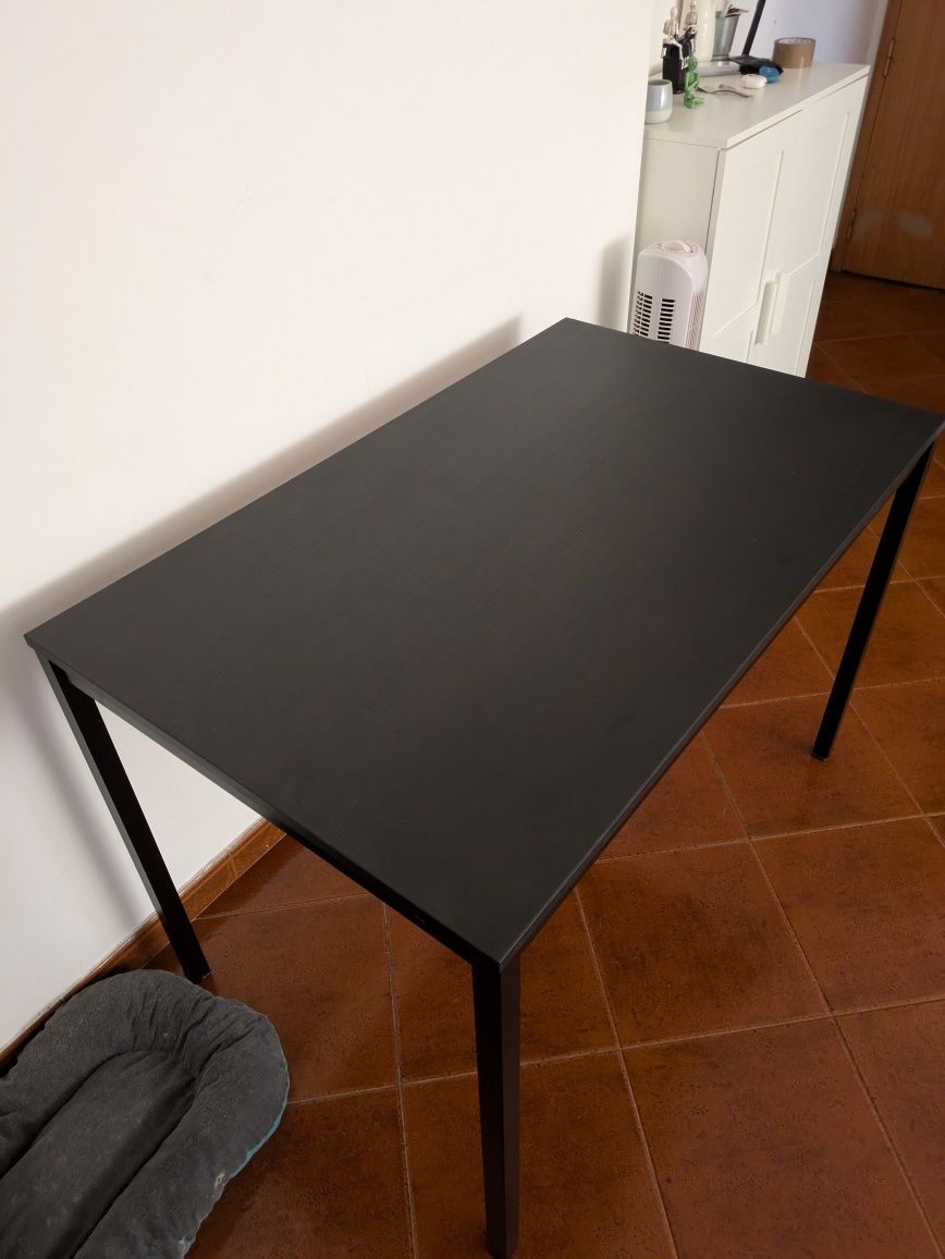 Mesa IKEA Sandsberg 110x67