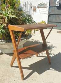 Invulgar mesa / estante dos anos 50 em madeira