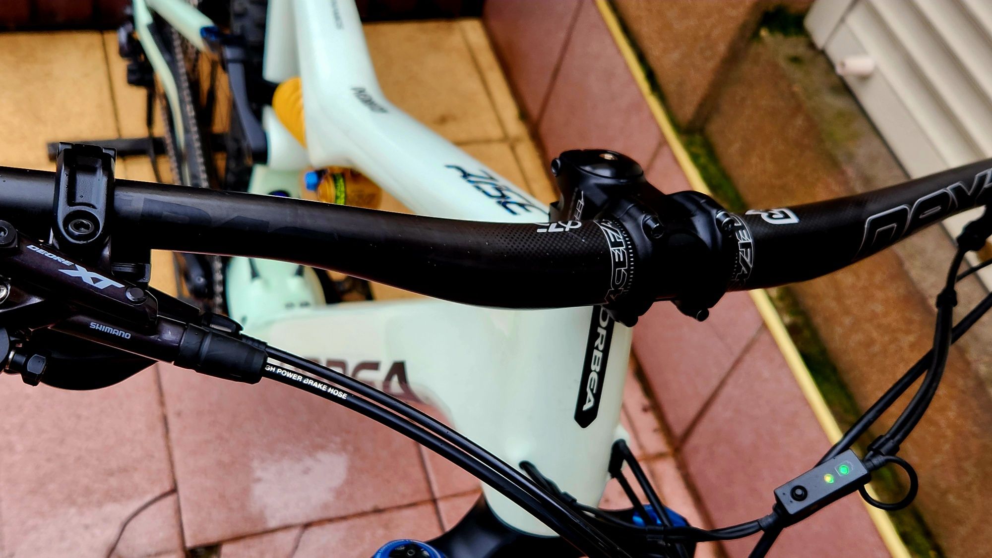 ORBEA RISE  enduro Top. Carbon