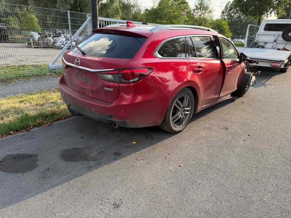 Автрозбірка mazda 6gj, колір 40v, двигун 2.2 диз SH01, акпп