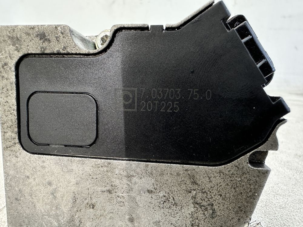 Audi A4 A5 Q5 Q7 przepustnica powietrza 2.7 TDI 3.0 TDI B8 8T 8R