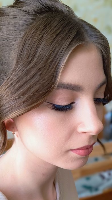 Зачіска, укладка, локони, плетіння, макіяж