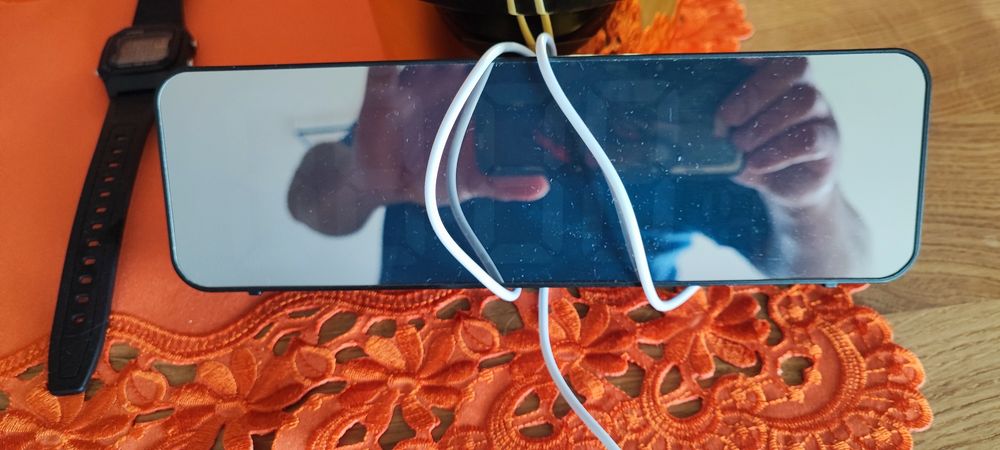 Zegarek na USB lub baterie ładowarke
