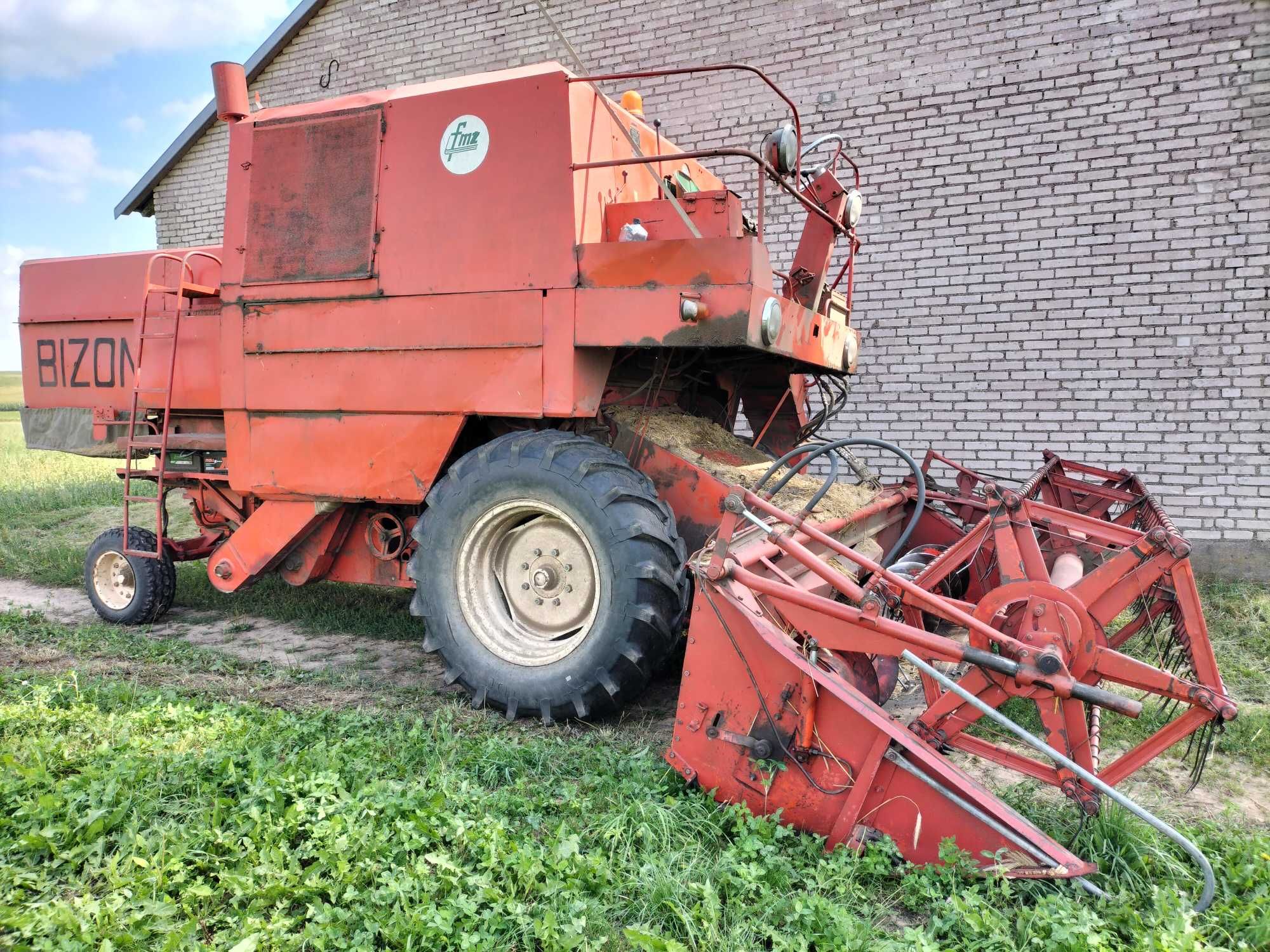 Kombajn.    Bizon Z050