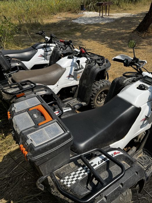продаю квадроцикл