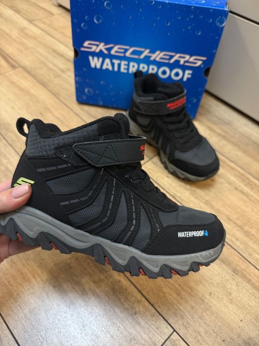 Чоботи skechers 33,5
