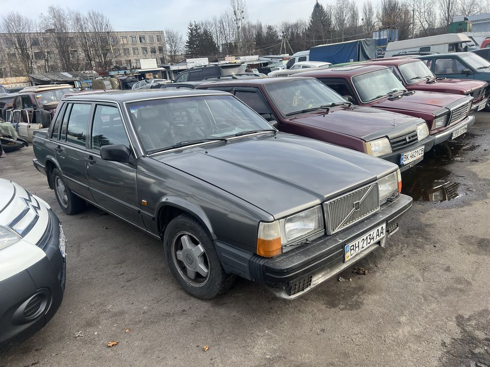 Разборка Volvo 740 88 Рік 2.3 бензин