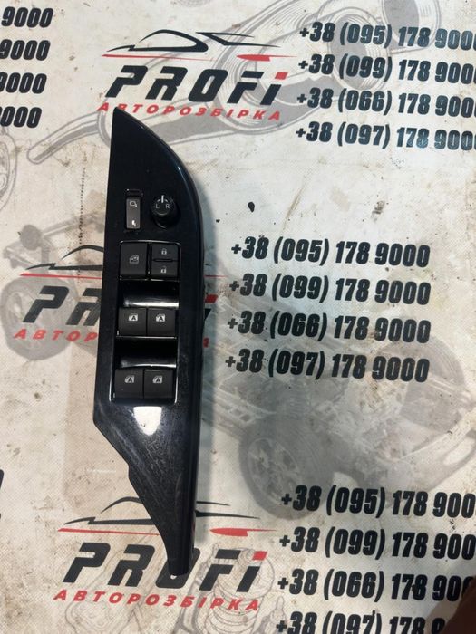 Стіклопідйомники Toyota Hilux 2016-2024