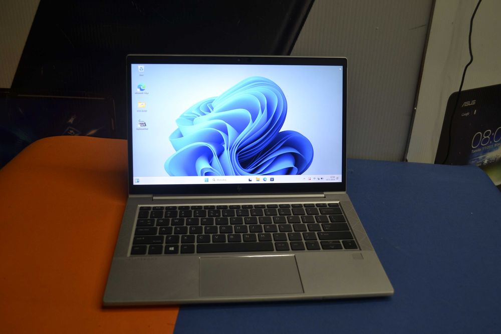Laptop HP EliteBook 840 G7, i5-10210U, 256SSD, 8gb, 14 cali FULL HD