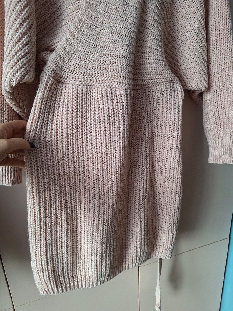 Sukienka sweterkowa M/L