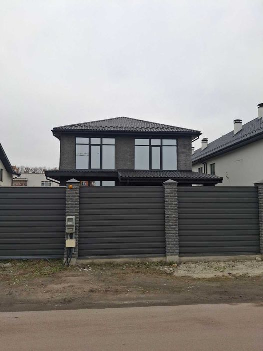 Будинок в закритому Котеджному містечку (Удачний)