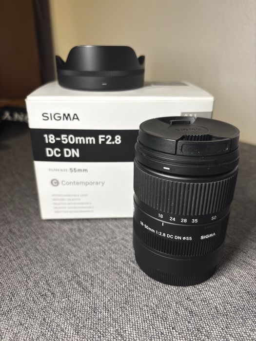 Vendo Sony A6400 + lente Sigma 18-50 f/2.8
