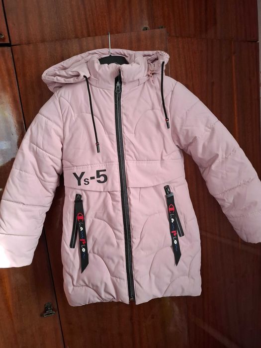 Куртка  зимова доя дівчинки