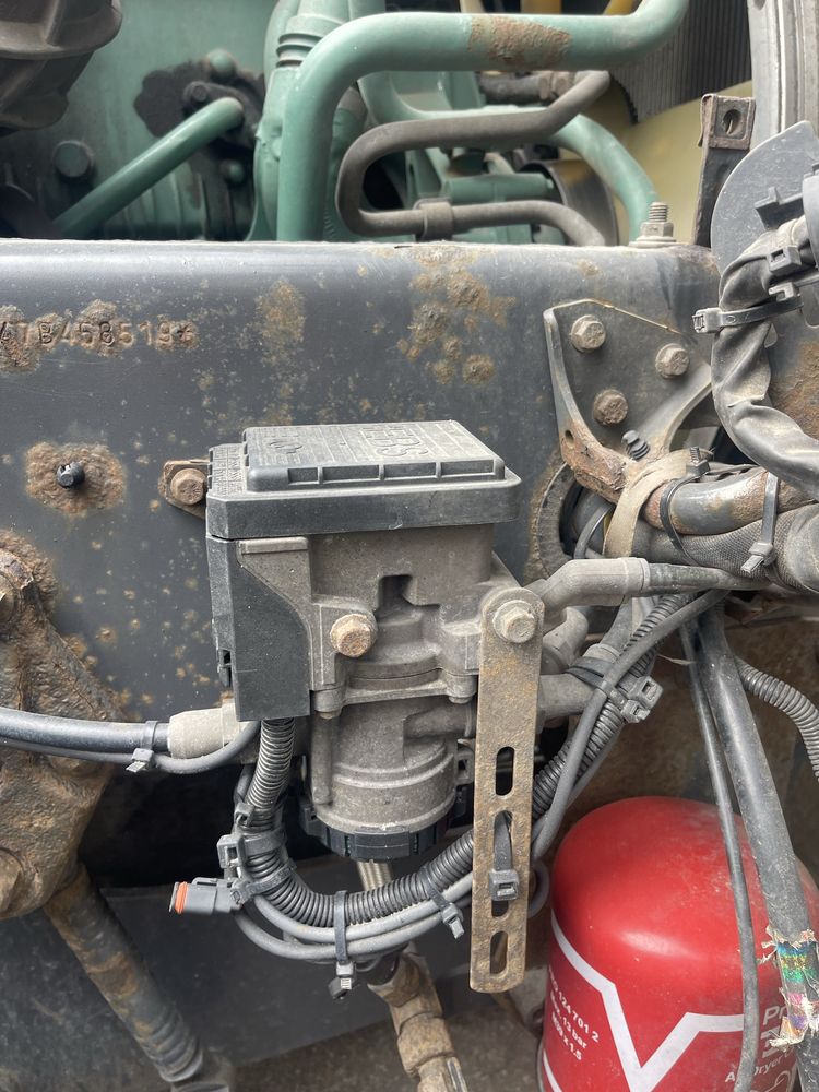 По запчастинах Вольво Разборка Volvo FH13 440 euro 5 механіка