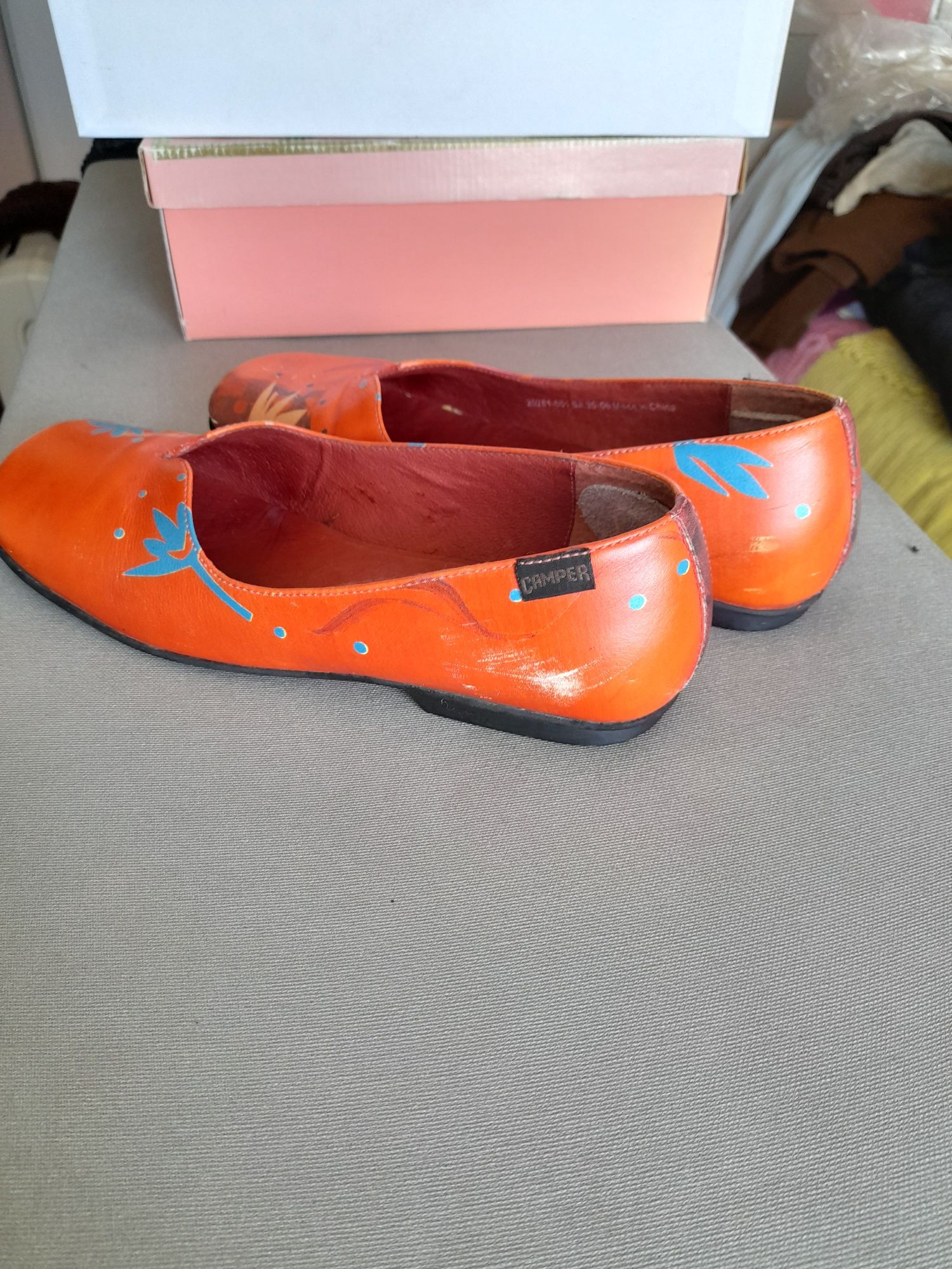 Sapatos assimétricos  da Camper, n° 37