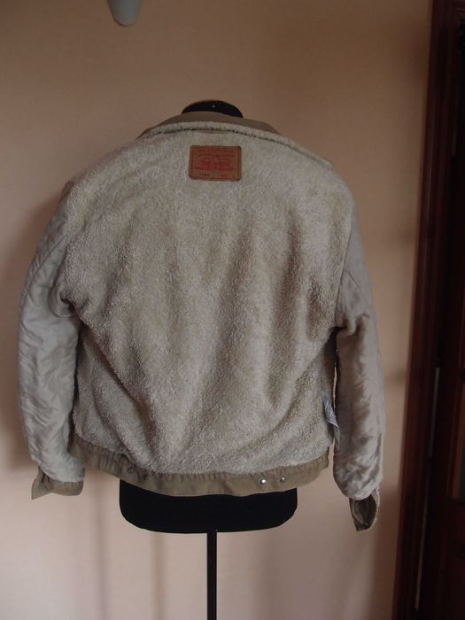 Вельветовая  куртка Levis sherpa (L)