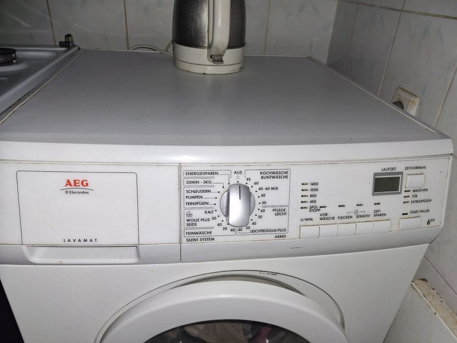 Пральна машина aeg