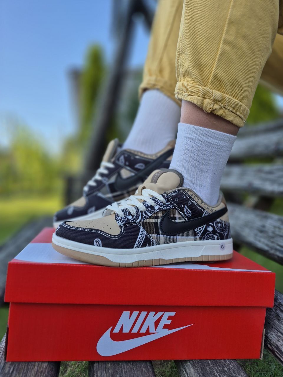 Кросівки чоловічі Nike SB Dunk Low Travis Scott