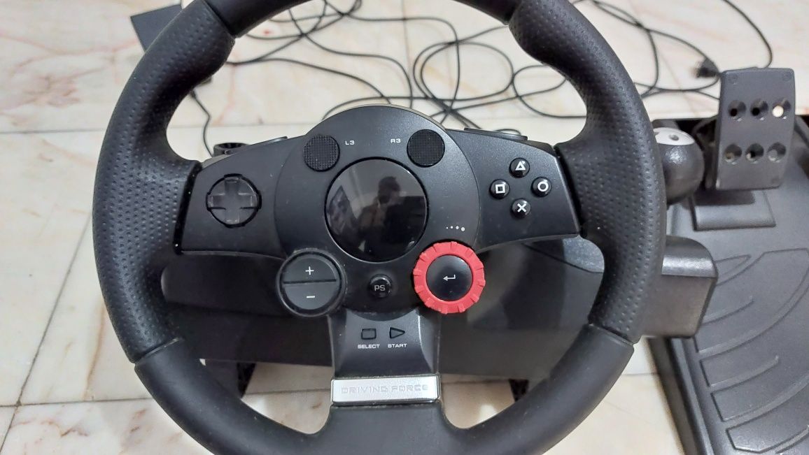 Volante com pedais Logitech Driving Force GT como novo