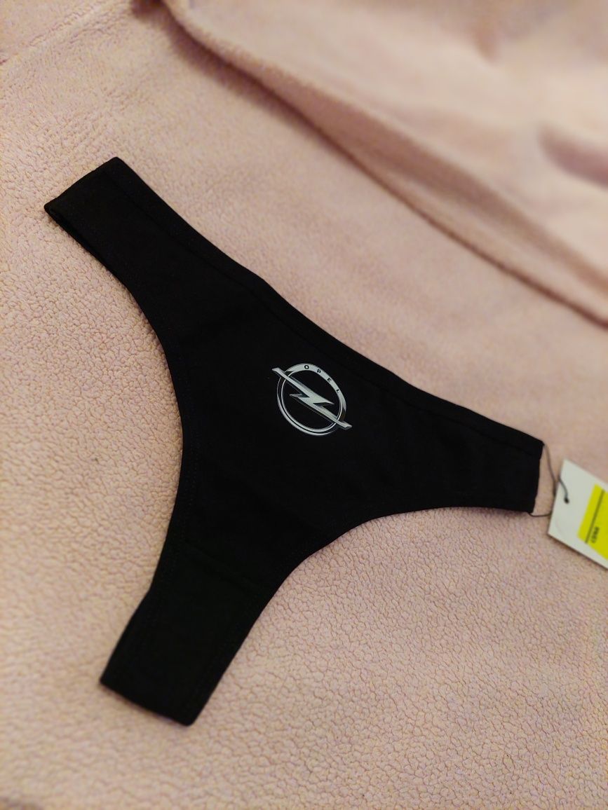Stringi czarne opel