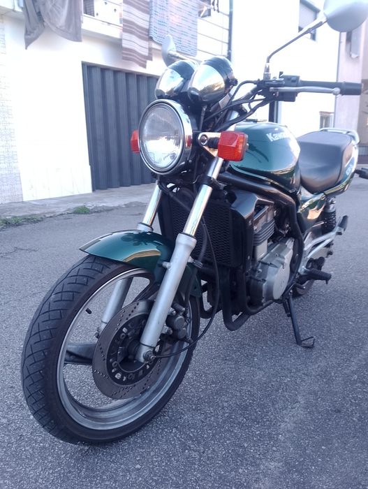 Kawasaki Modelo ER5