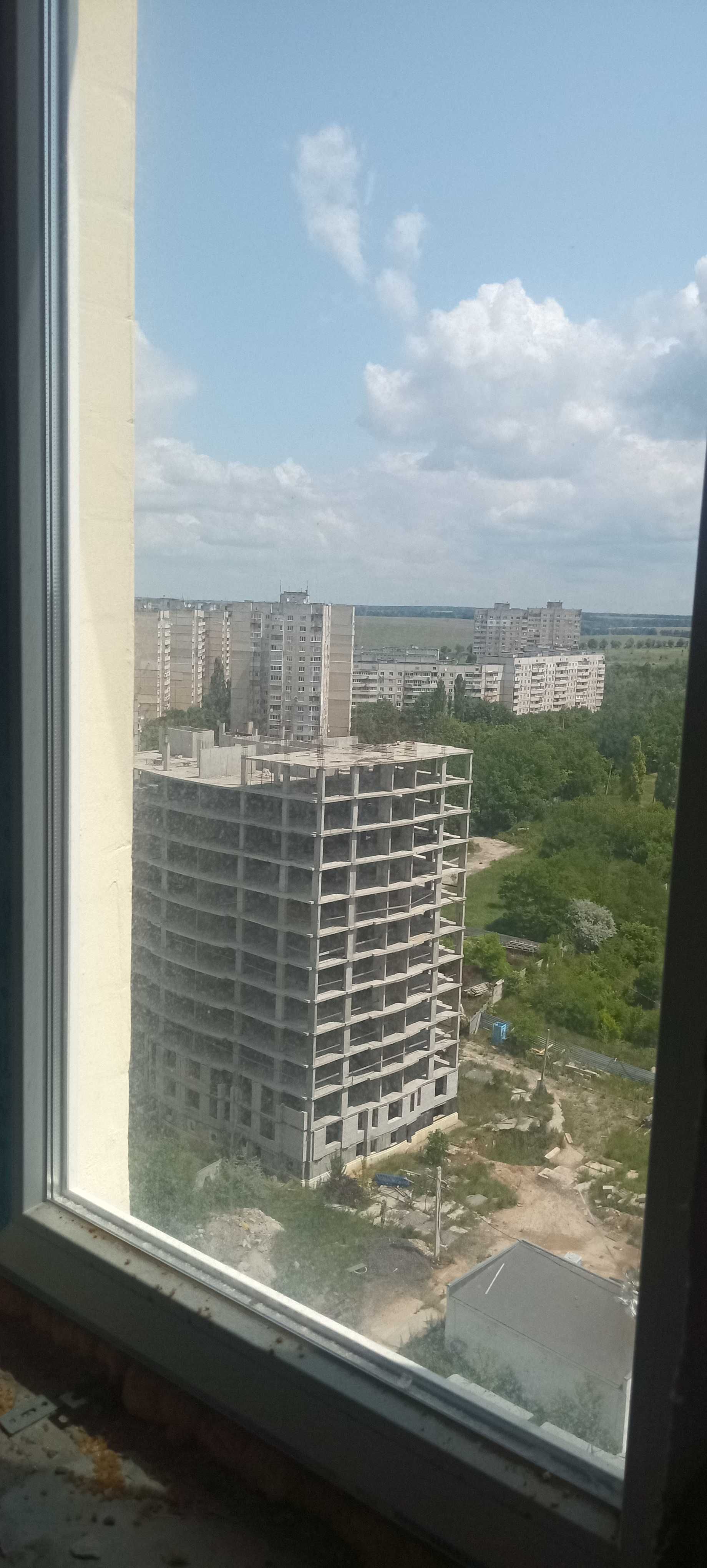 Продам 2 к.двухуровневую квартиру ЖК Мередиан