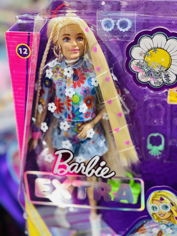 Кукла Барби Экстра #12 Модница в джинсовом костюме с цветами Оригинал