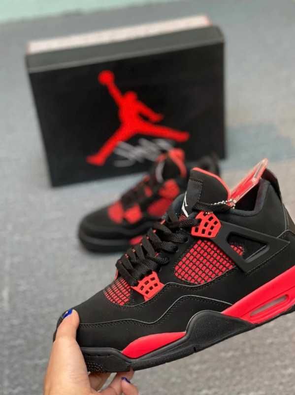 Jordan 4 Retro Red Thunder ；R.43
