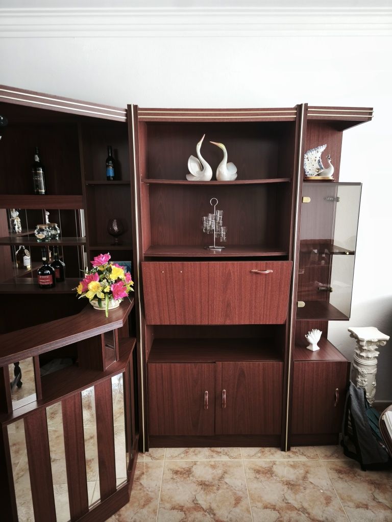 Móvel de sala com Bar
