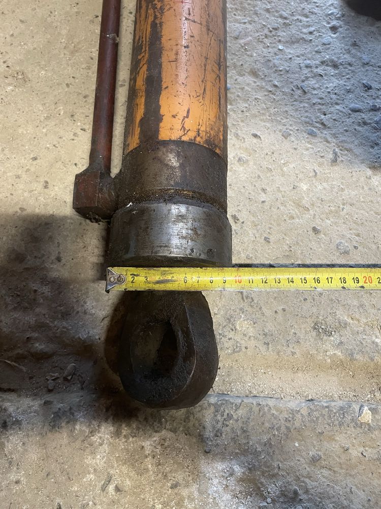 Siłownik hydrauliczny