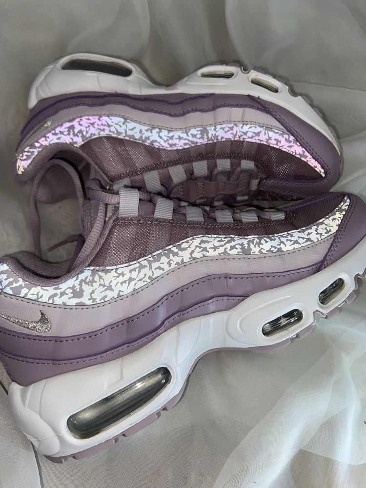 Кросівкі жіночі Nike Air Max 95 pink