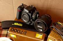 Lustrzanka Nikon D7000 w komplecie z pudełkiem jak nowa. Komplet.