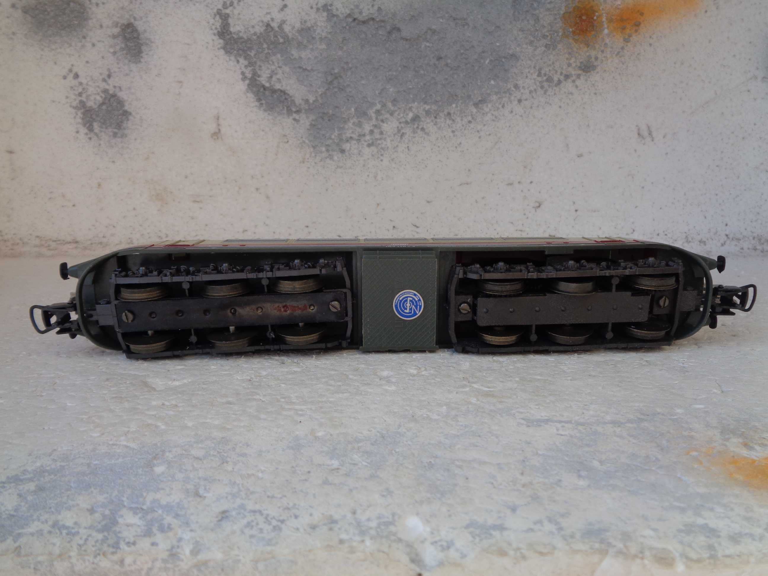 1:87 LIMA Locomotiva electrica da DB 103 comboio