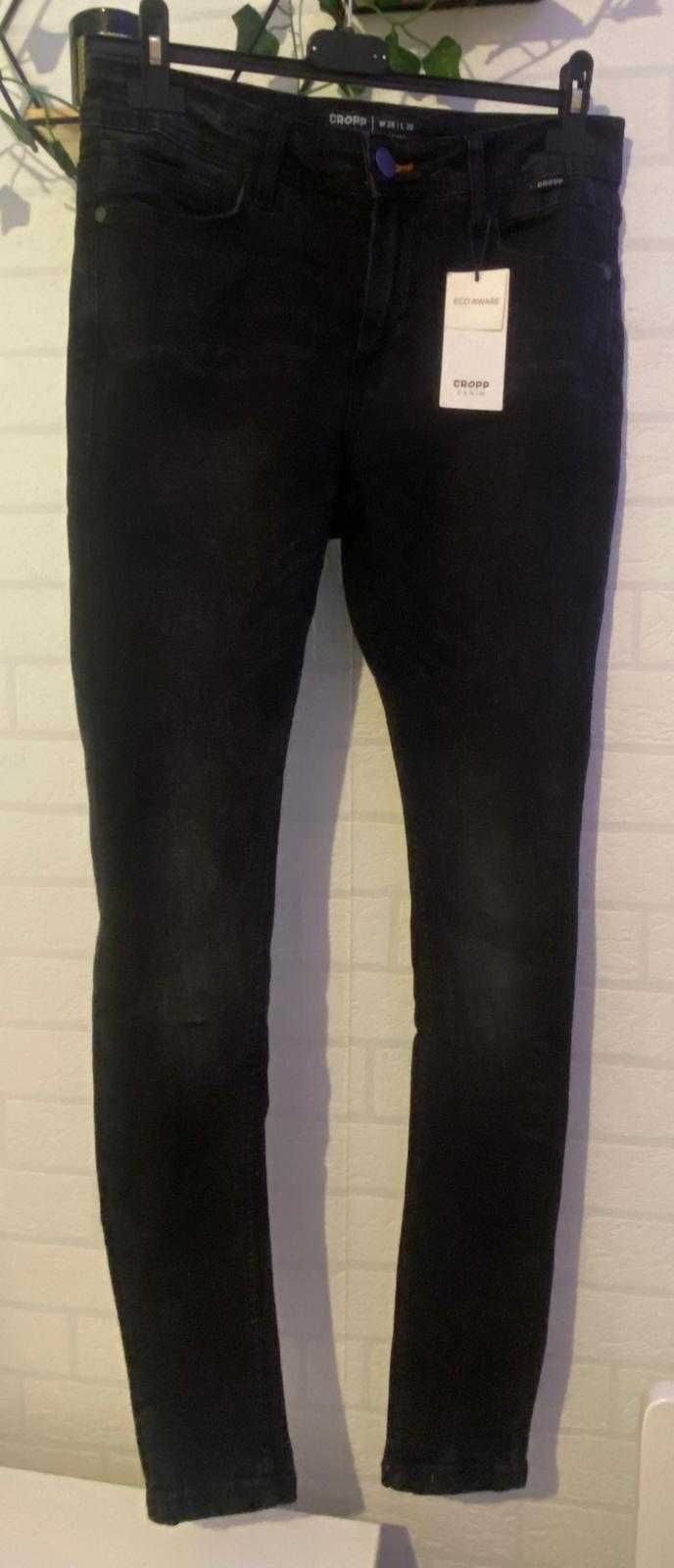OKAZJA Cropp męskie jeansy,  super skinny W 28 L30, denim czarne