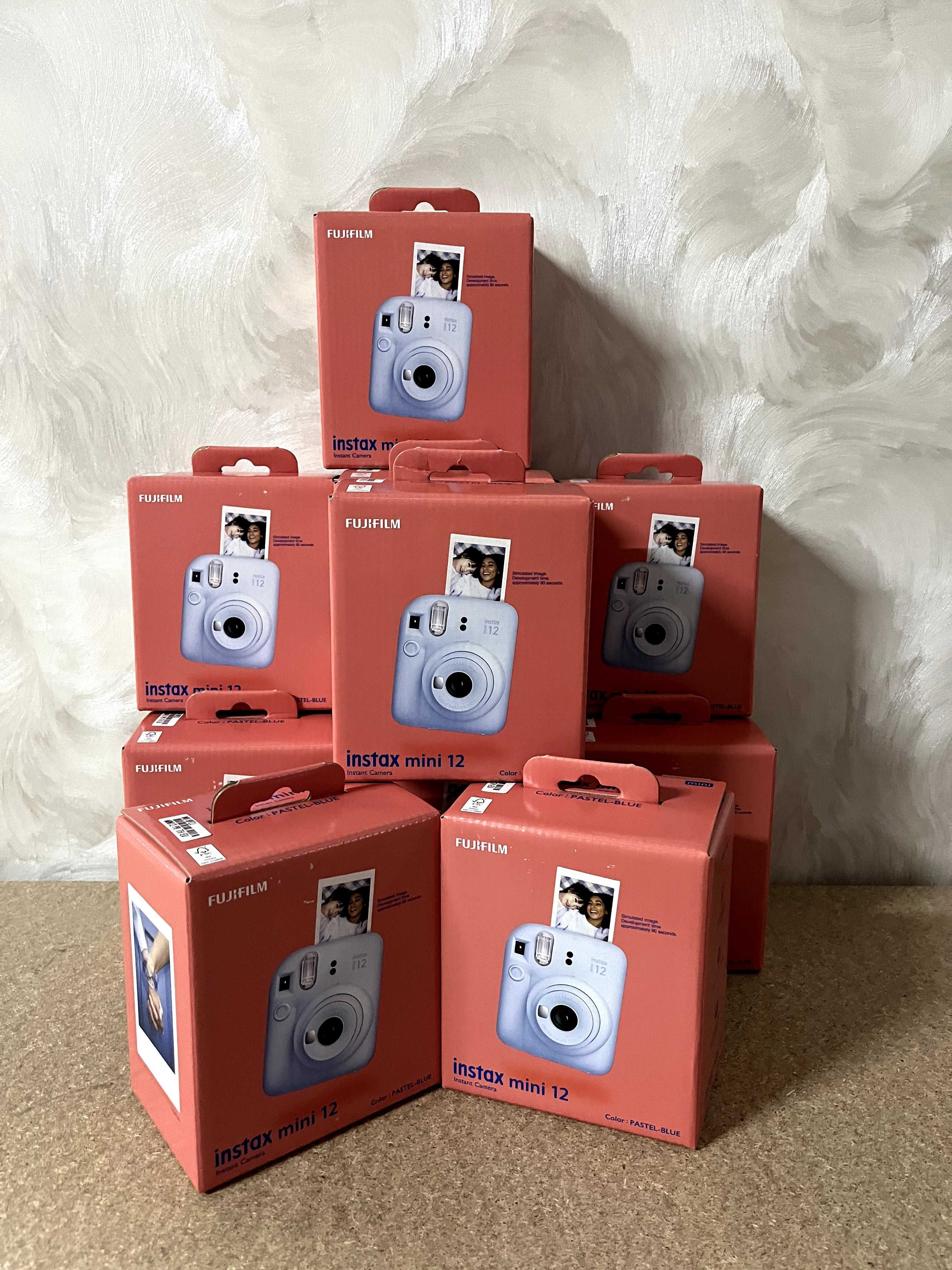 Фотокамера миттєвого друку Fujifilm Instax Mini 12 Pastel Blue Нові!
