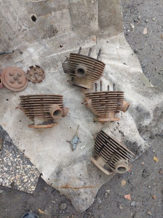 Продам циліндри панонія та інші запчастини.