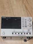 Zasilacz laboratoryjny GWINSTEK GPD-3303S z wyjściami wielokrotnymi