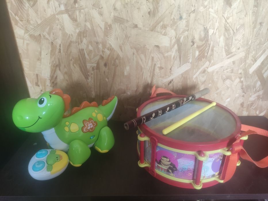 Продам музыкальные игрушки