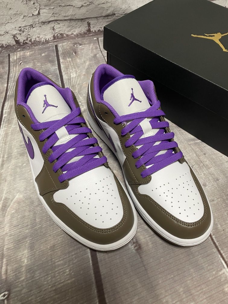 Кросівки Air Jordan 1 Low (Nike)