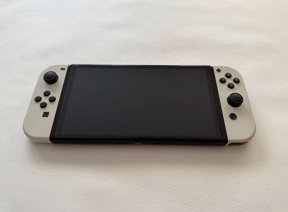 Nintendo Switch OLED + PAD + 4 Gry + Etui + Szkło + Pudełka Fabryczne!