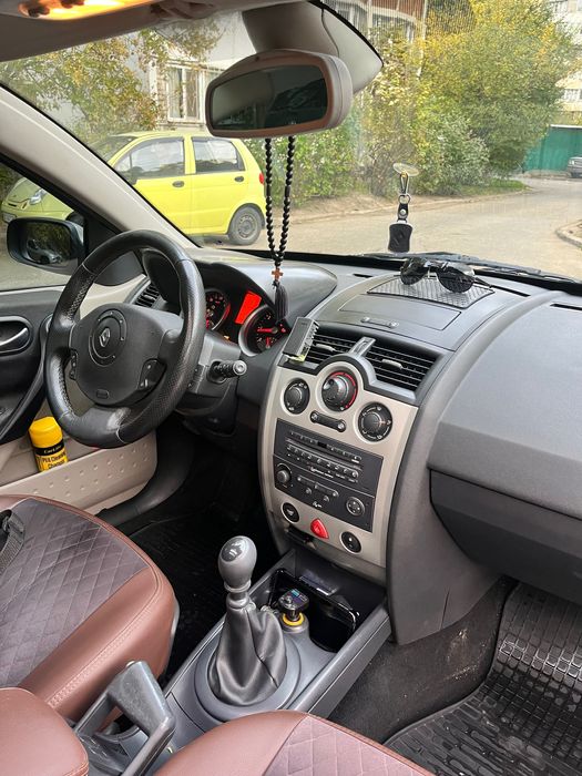 Авто Renault 2004 в гарному стані