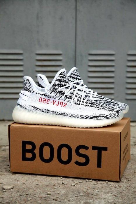 Женские Кроссовки Adidas Yeezy Boost 350 v2 White Zebra 36-45 Изи