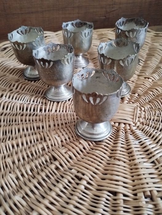 Стопки в мельхиоровых подстаканниках