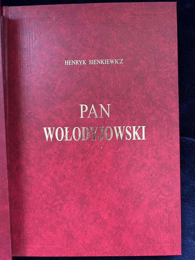 Trylogia Sienkiewicza Skóra OPIS