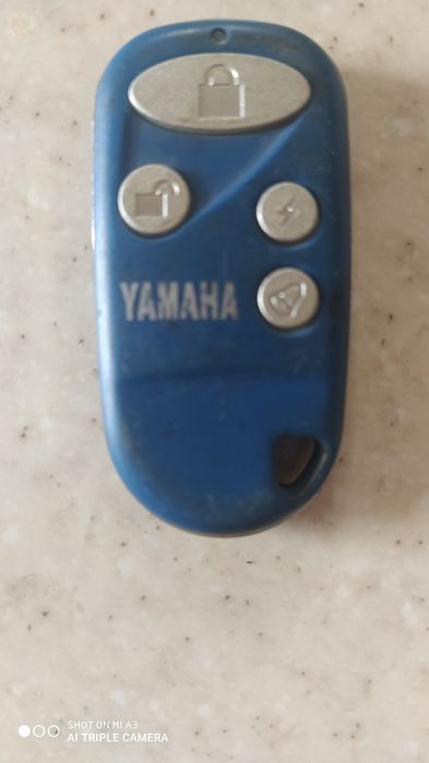 Продам брелок сигналізації YAMAHA з електронним модулем.