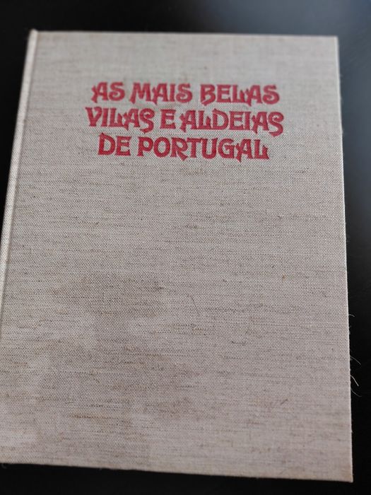 Livro às mais belas vilas e aldeias de portugal
