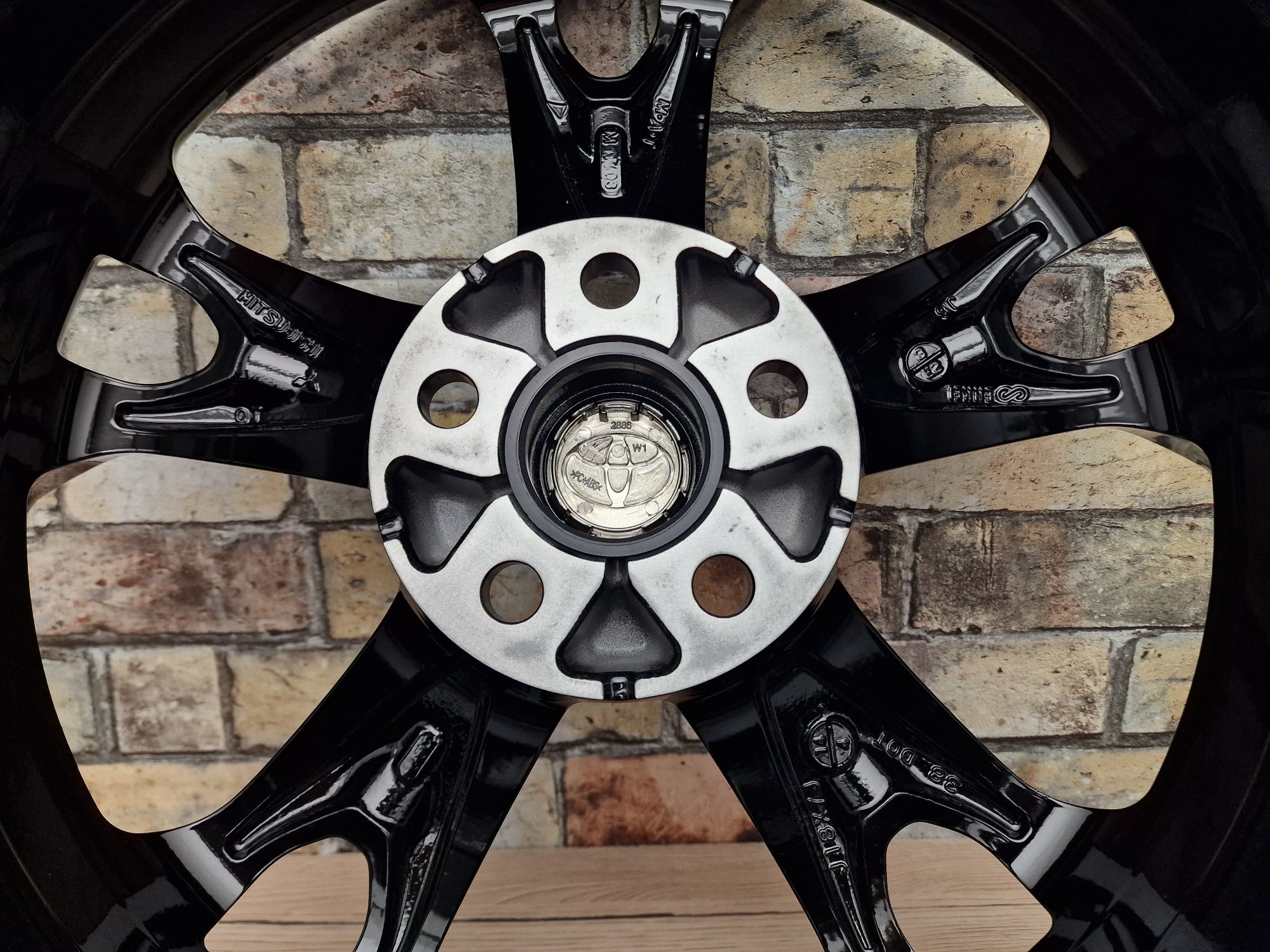 Felgi 18' 5x114.3 TOYOTA Auris RAV-4 Mirai Corolla C-HR Avensis