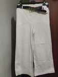 Pantalonas brancas novas